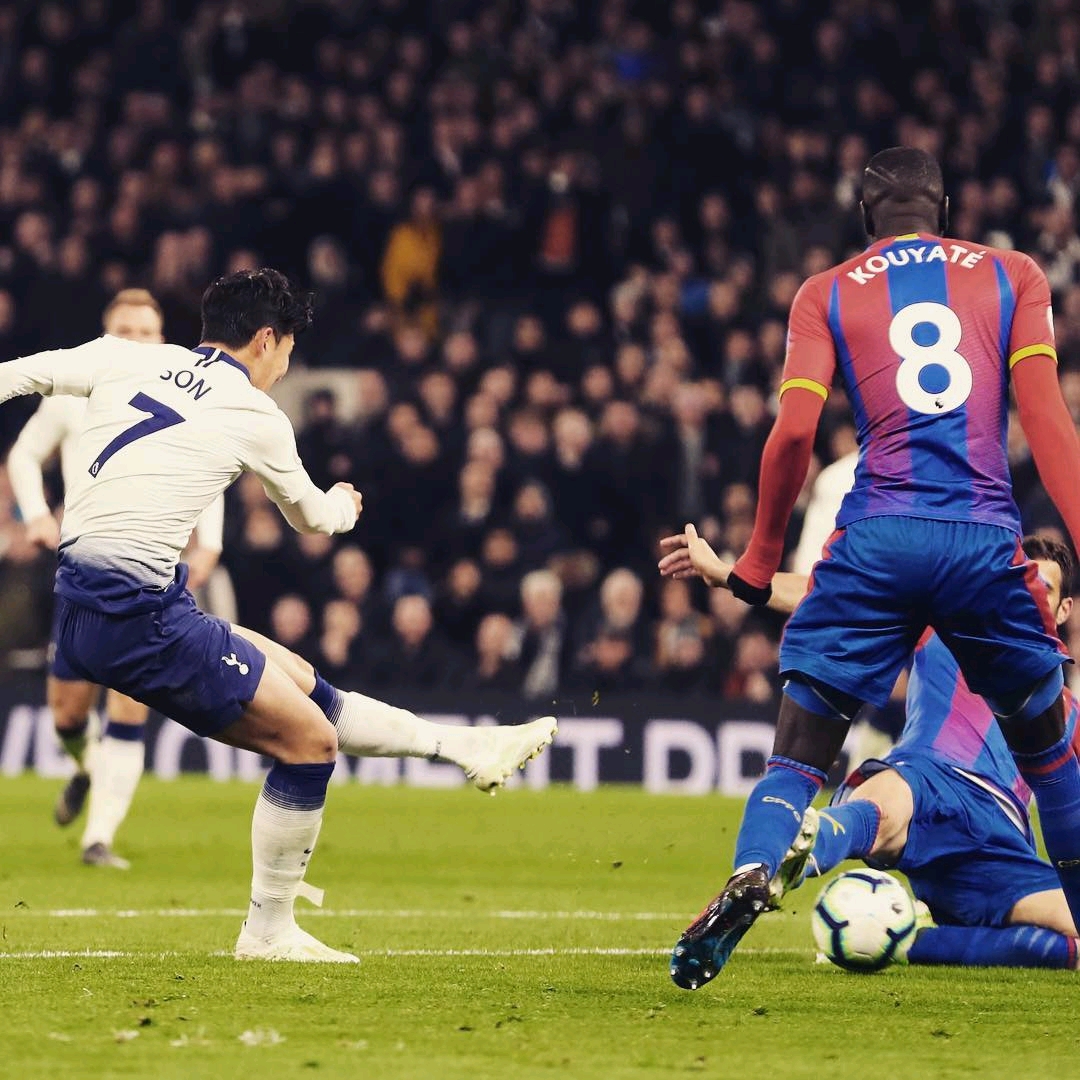 孙兴慜凭借 孙兴慜凭借