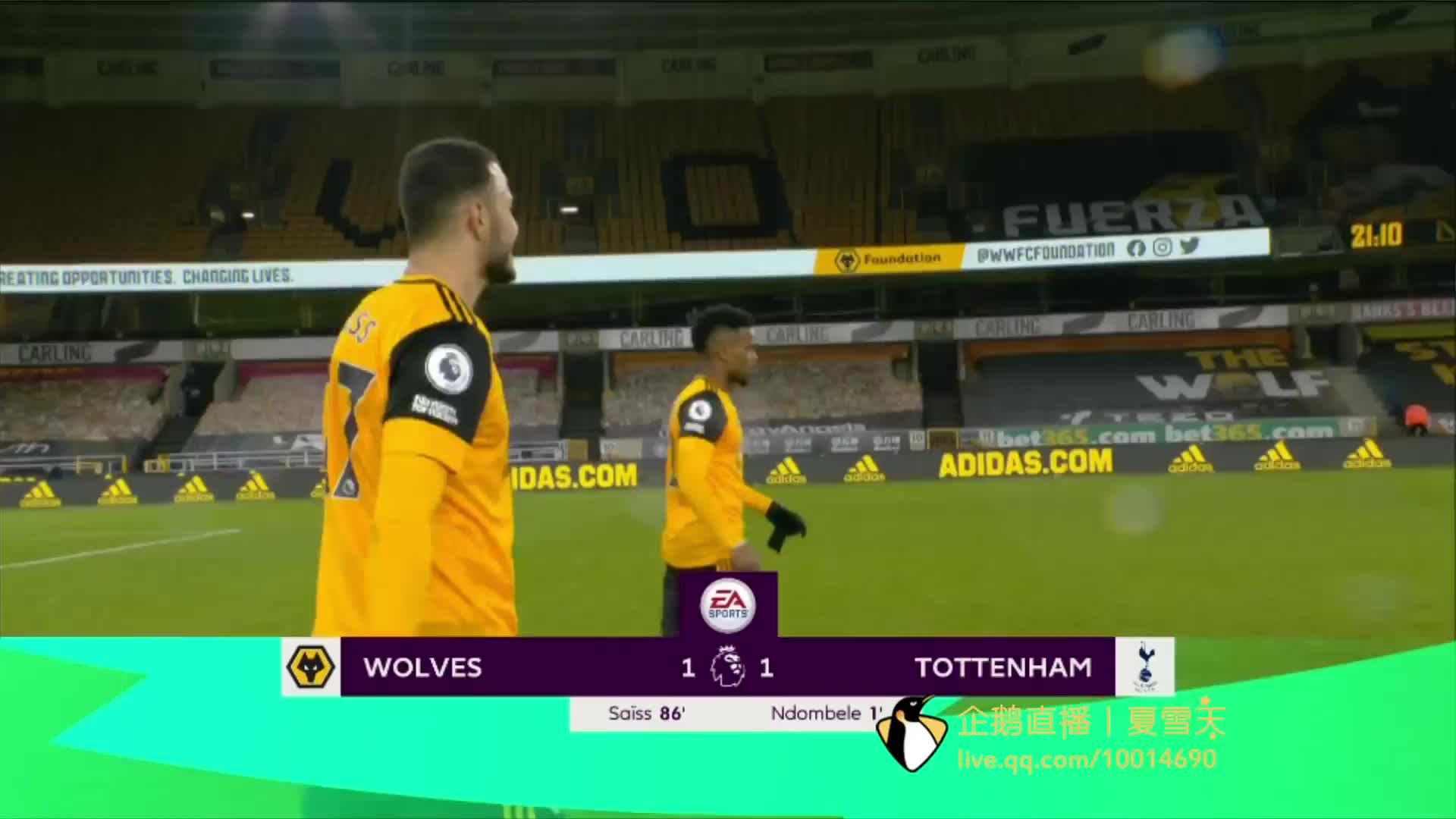 施帮助她在 施帮助她在